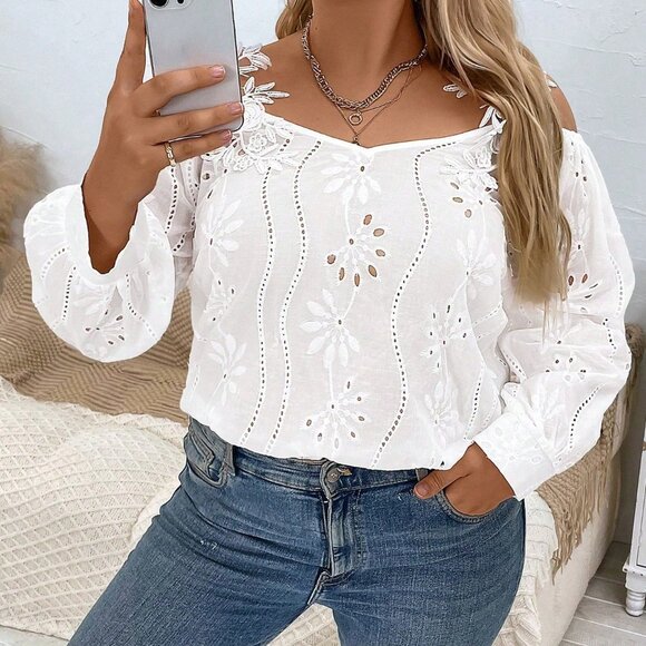 White Casual Women's Plus Size Cold Shoulder Blouse - Picture 4 of 6